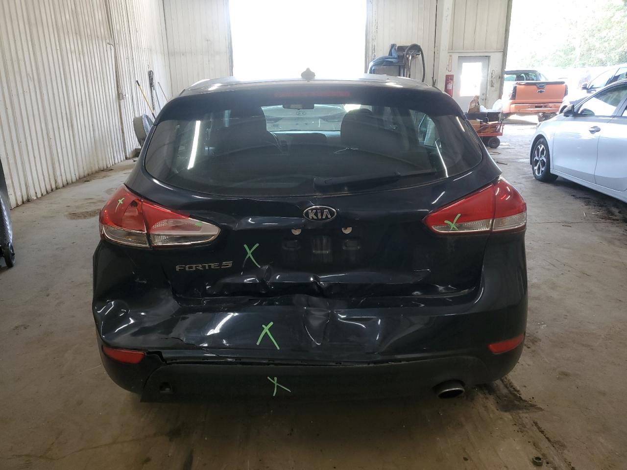 KNAFK5A89J5772701 2018 Kia Forte Lx