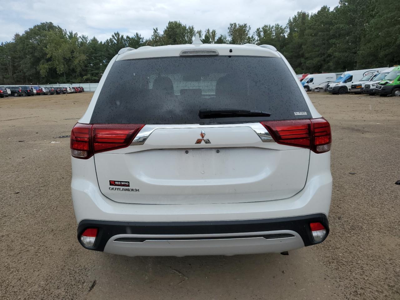 JA4AZ3A38LZ025663 2020 Mitsubishi Outlander Se