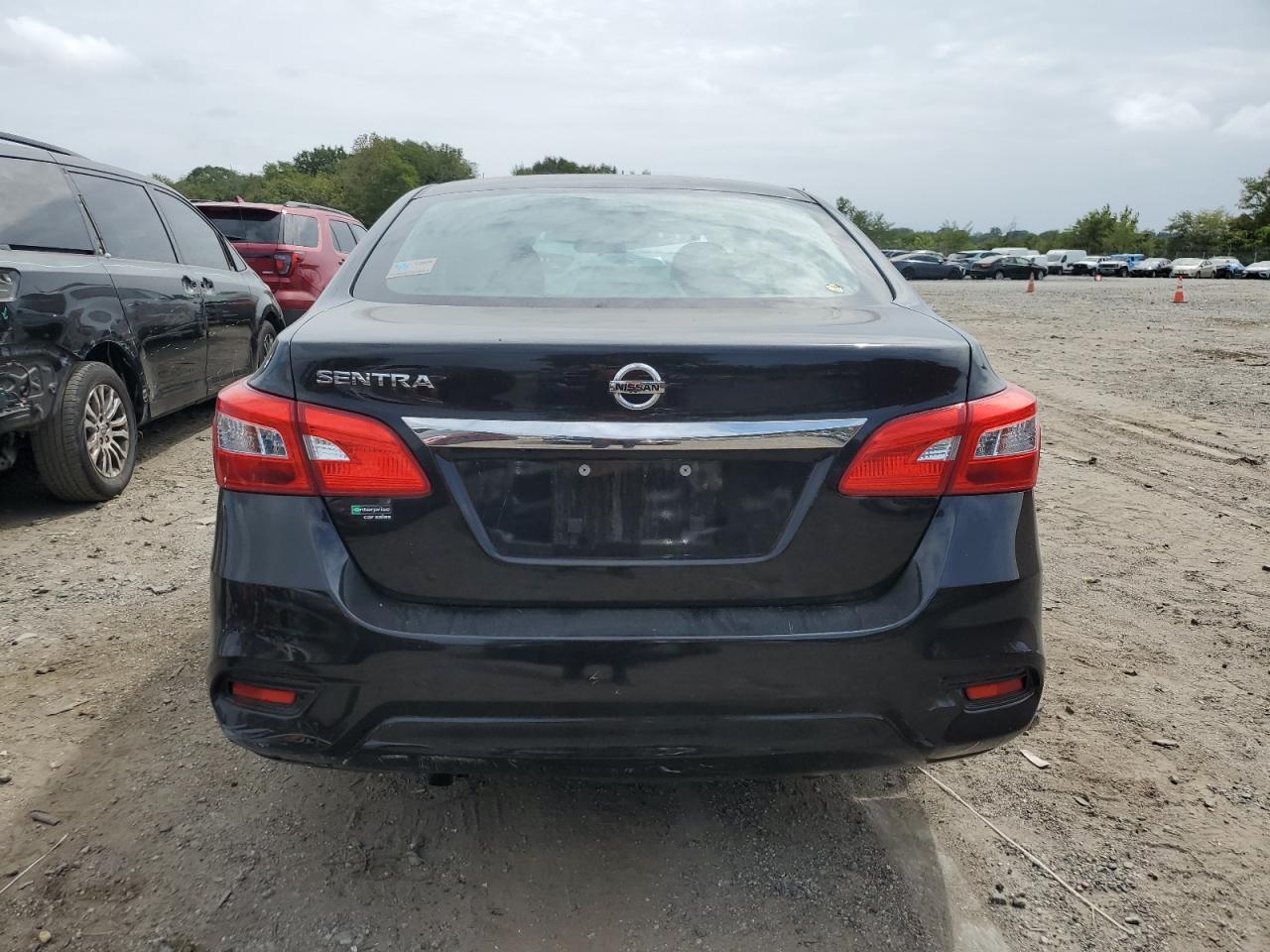 3N1AB7AP5JY325787 2018 Nissan Sentra S