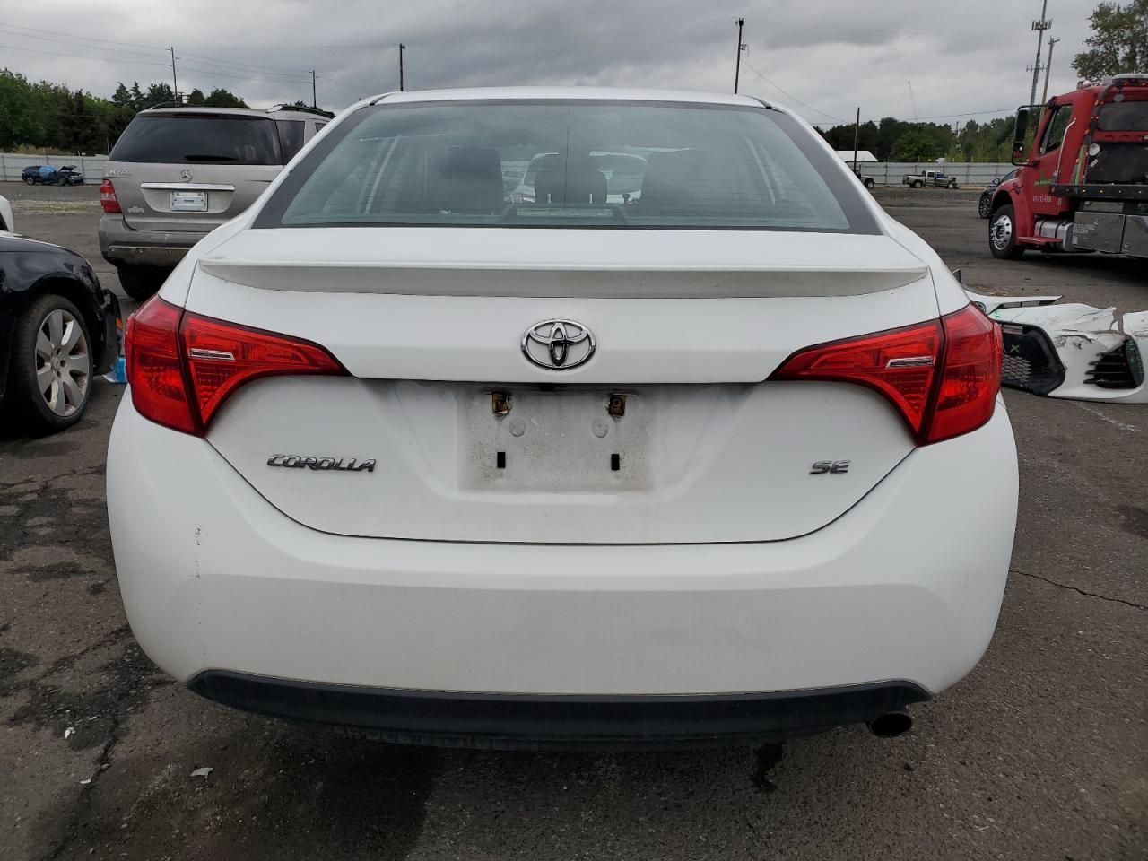 2017 Toyota Corolla L VIN: 2T1BURHE8HC898642 Lot: 70620394