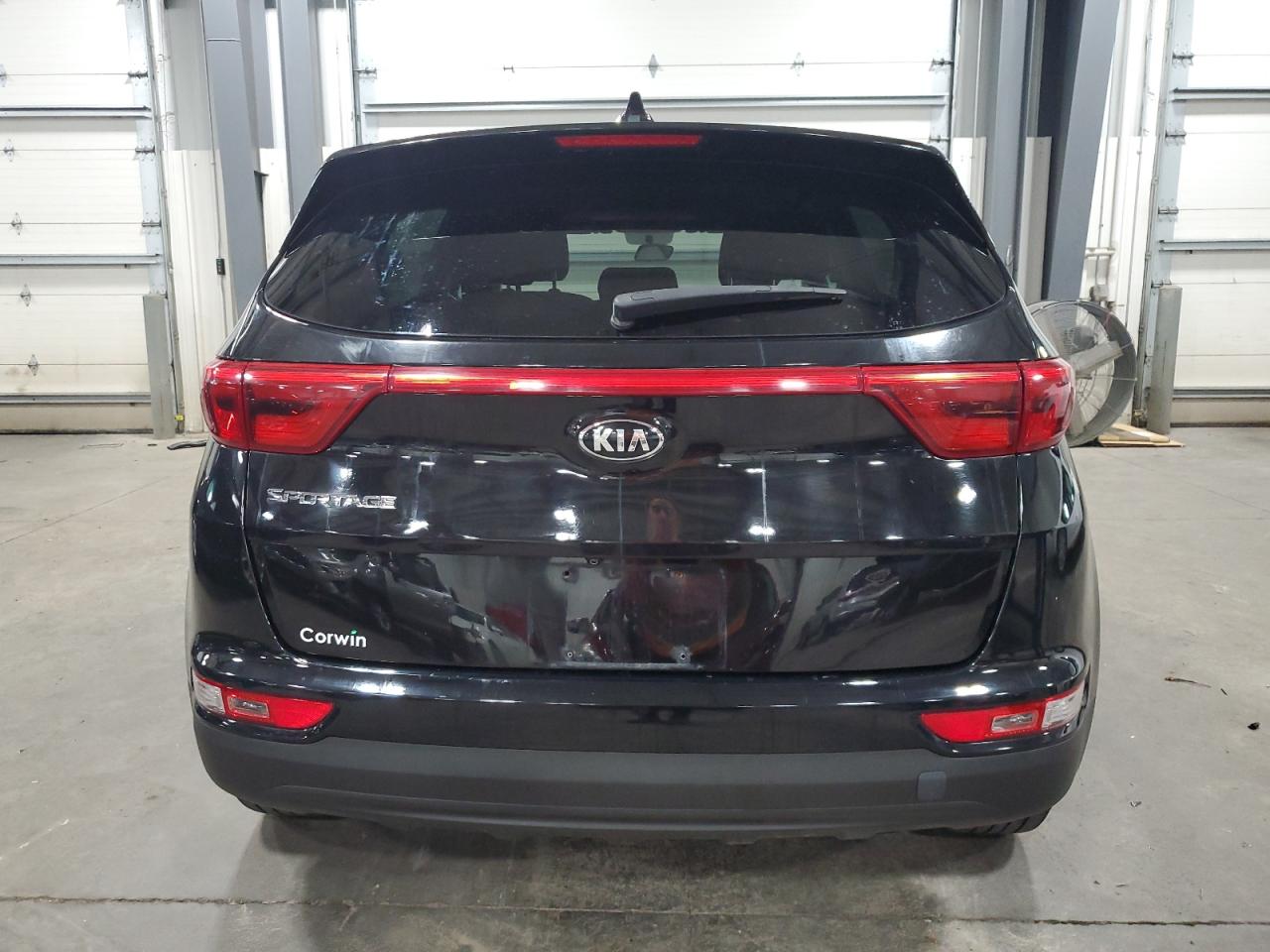 KNDPMCAC0H7119098 2017 Kia Sportage Lx