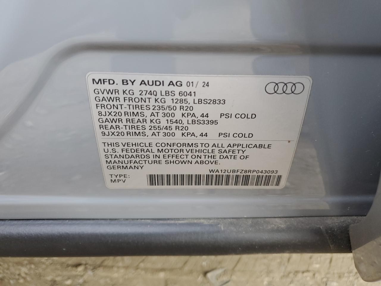 WA12UBFZ8RP043093 2024 Audi Q4 E-Tron Sportback Premium