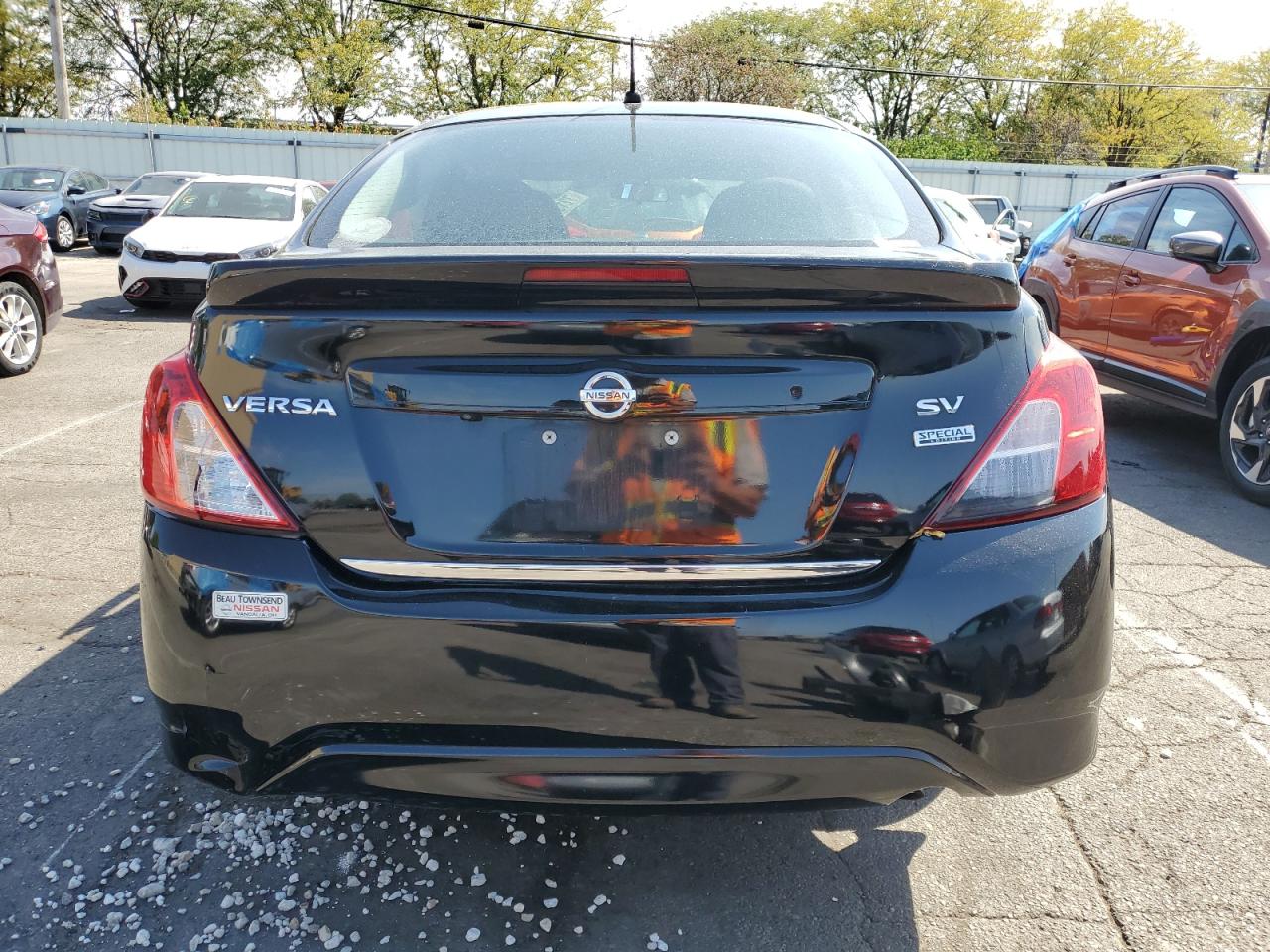 2018 Nissan Versa S VIN: 3N1CN7AP5JL883846 Lot: 72138614