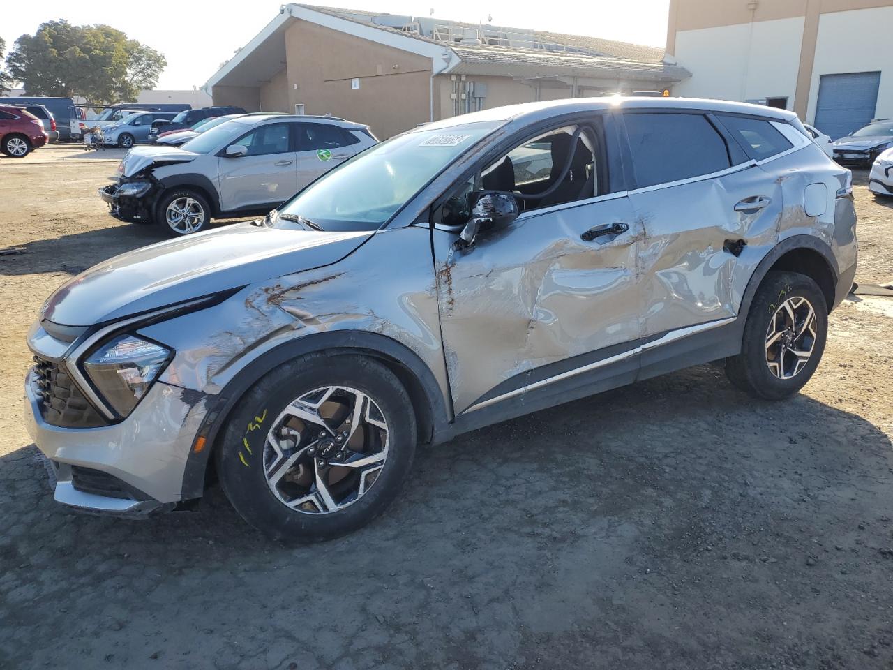 2023 Kia Sportage - Image 1