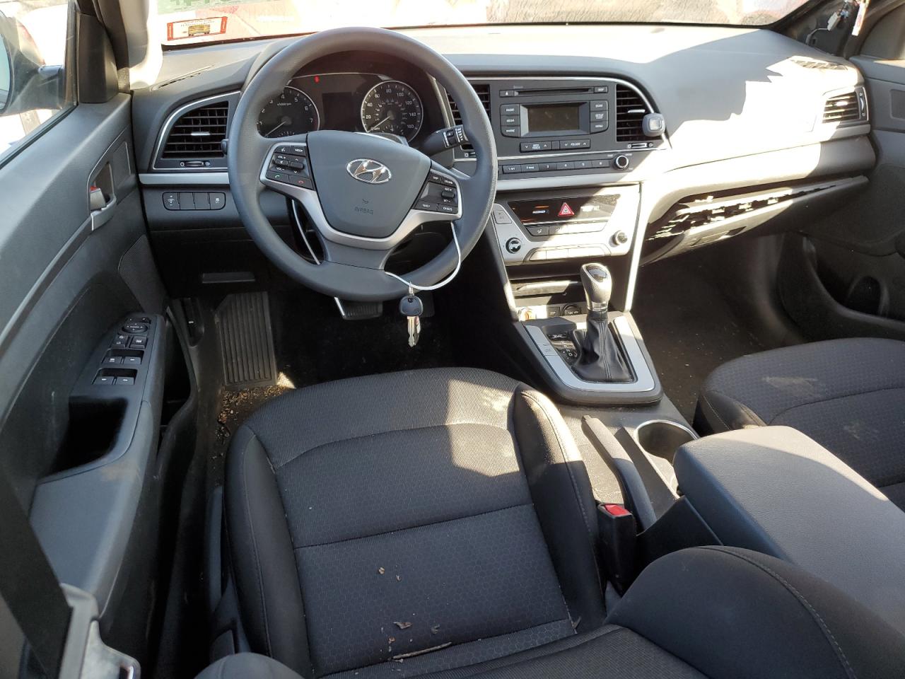 5NPD74LF1JH258391 2018 Hyundai Elantra Se