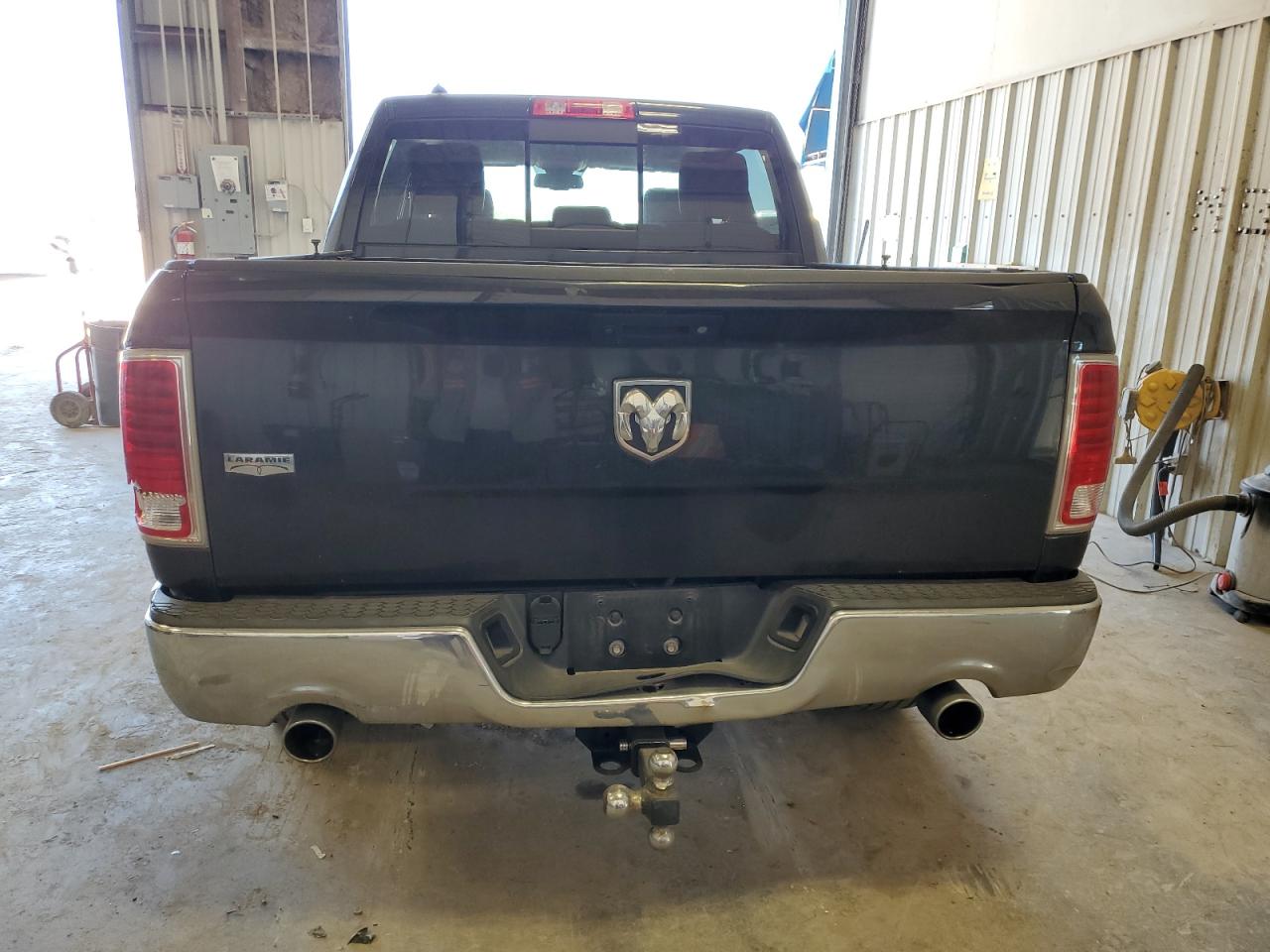 1C6RR6NM0JS304924 2018 Ram 1500 Laramie