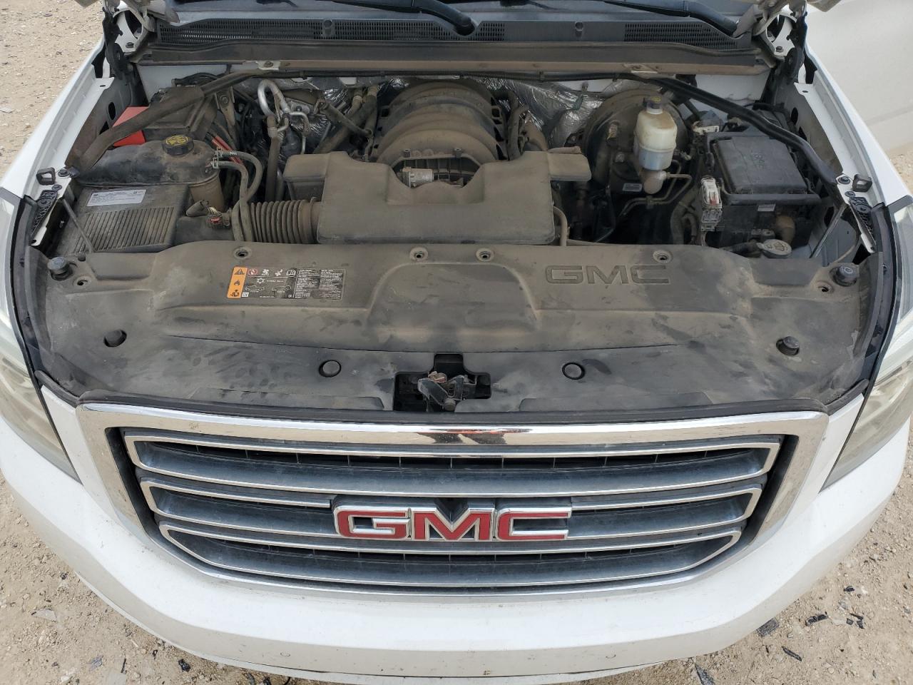 1GKS1GKC0JR340515 2018 GMC Yukon Xl C1500 Slt