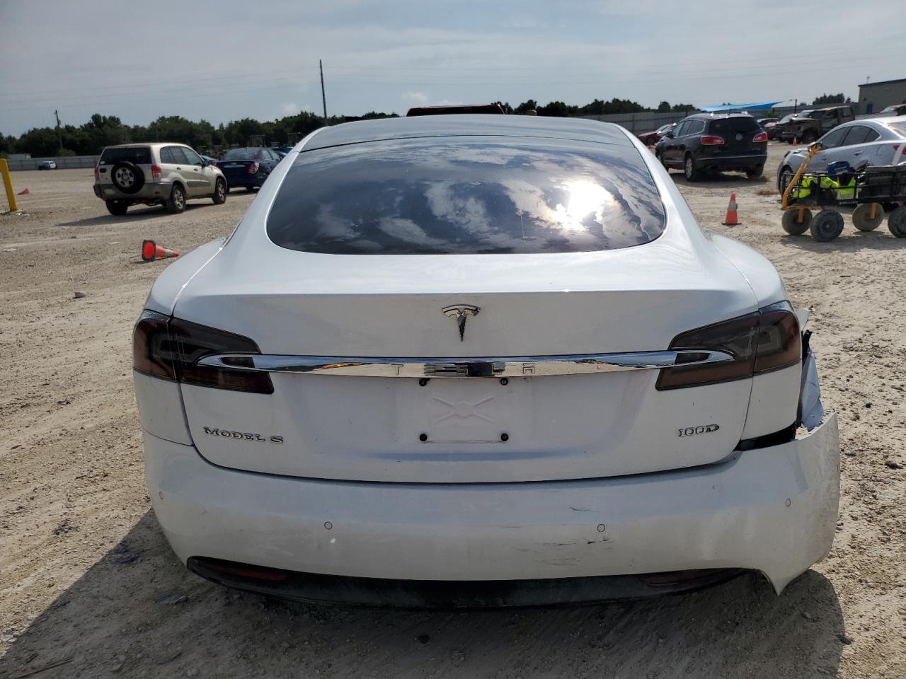 2019 Tesla Model S VIN: 5YJSA1E28KF300590 Lot: 71572214