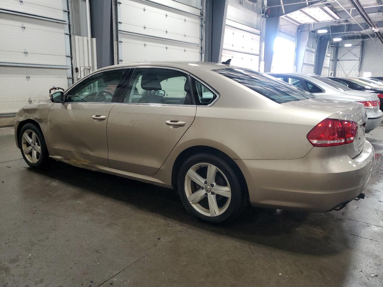 VIN 1VWAT7A3XFC088458 2015 VOLKSWAGEN PASSAT no.2