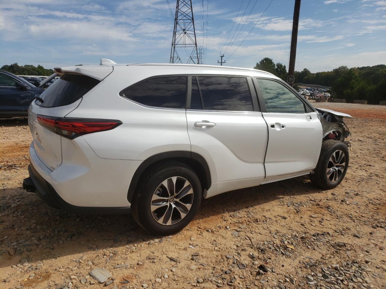 2023 Toyota Highlander L VIN: 5TDKDRAH1PS028922 Lot: 69178584