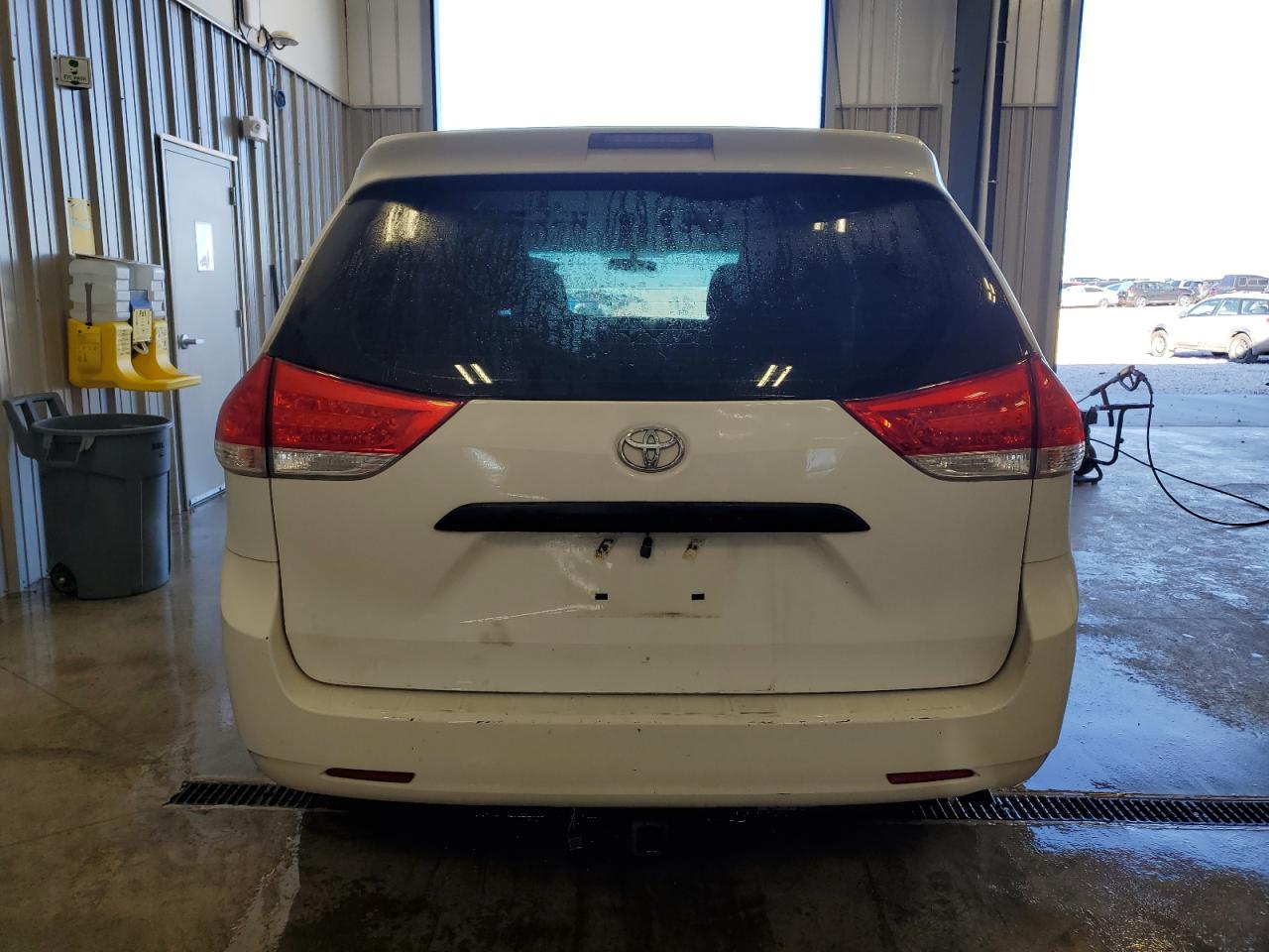 2012 Toyota Sienna VIN: 5TDZK3DC5CS243585 Lot: 70705664