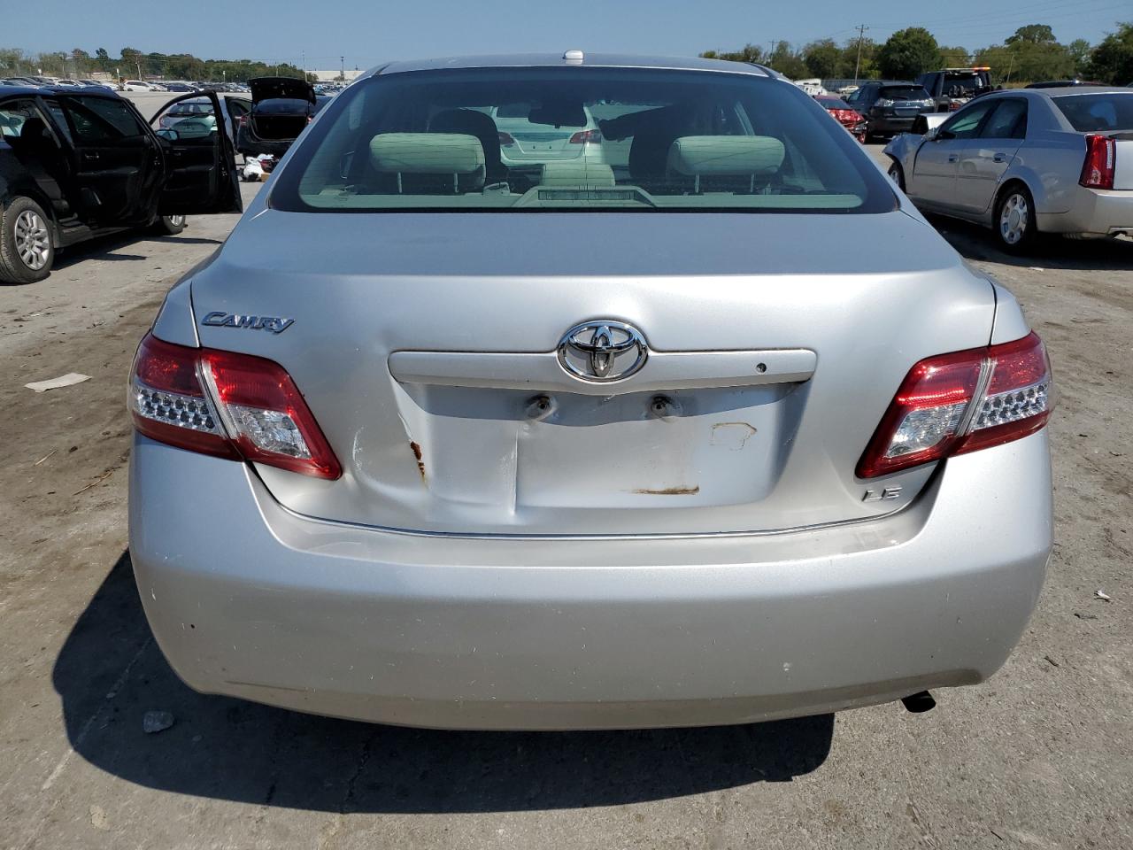 4T1BF3EKXBU166410 2011 Toyota Camry Base