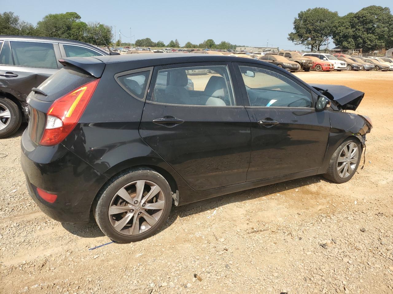 2014 Hyundai Accent - Image 3