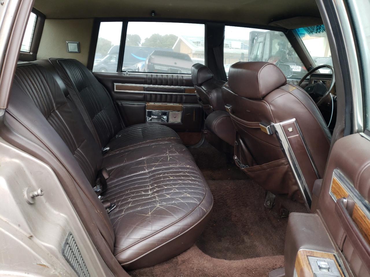 1G6AD6987D9212824 1983 Cadillac Deville