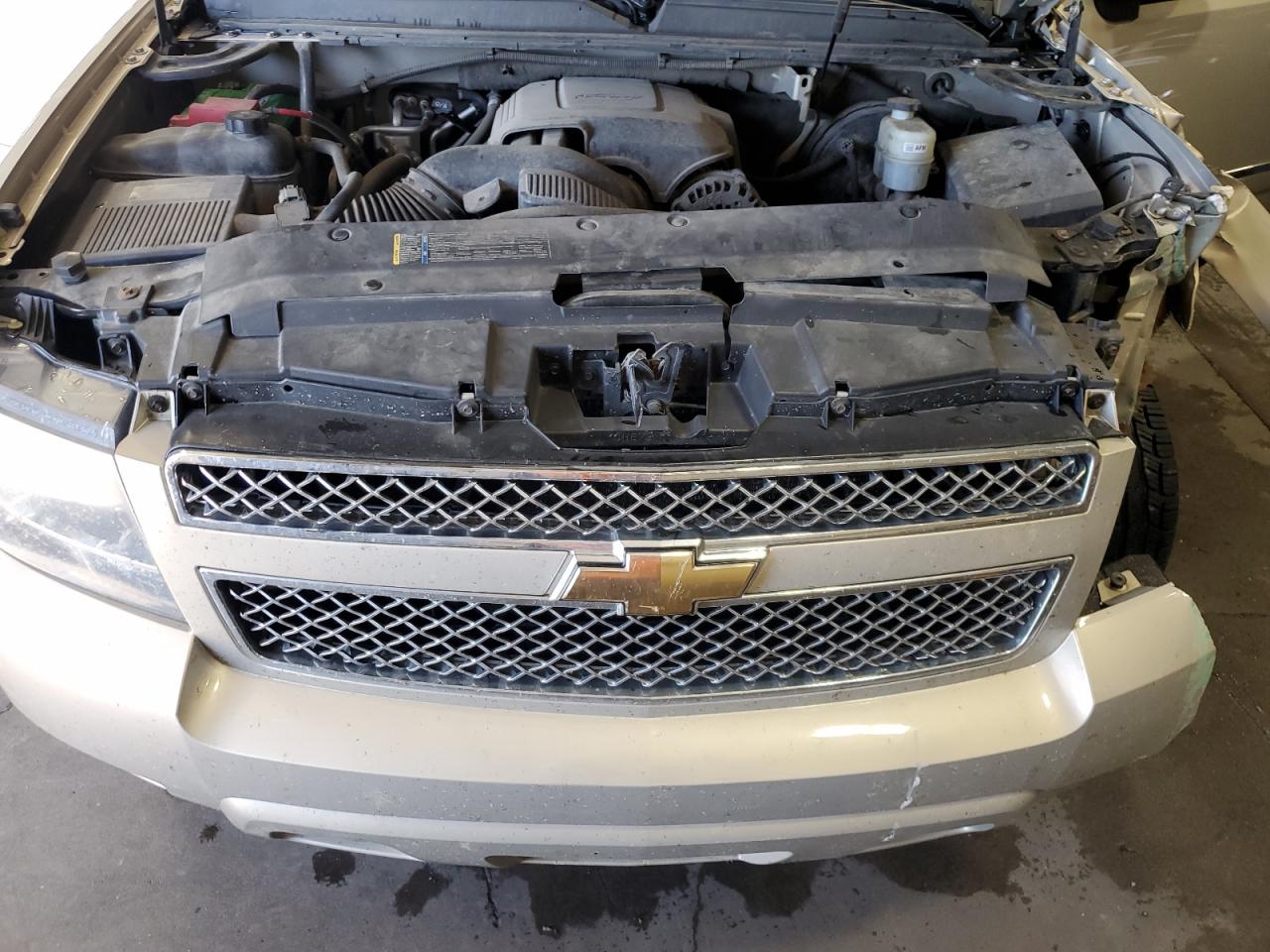 1GNUKKE36AR268906 2010 Chevrolet Suburban K1500 Ltz