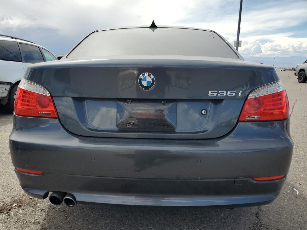 WBANV9C51AC391689 2010 BMW 535 Xi