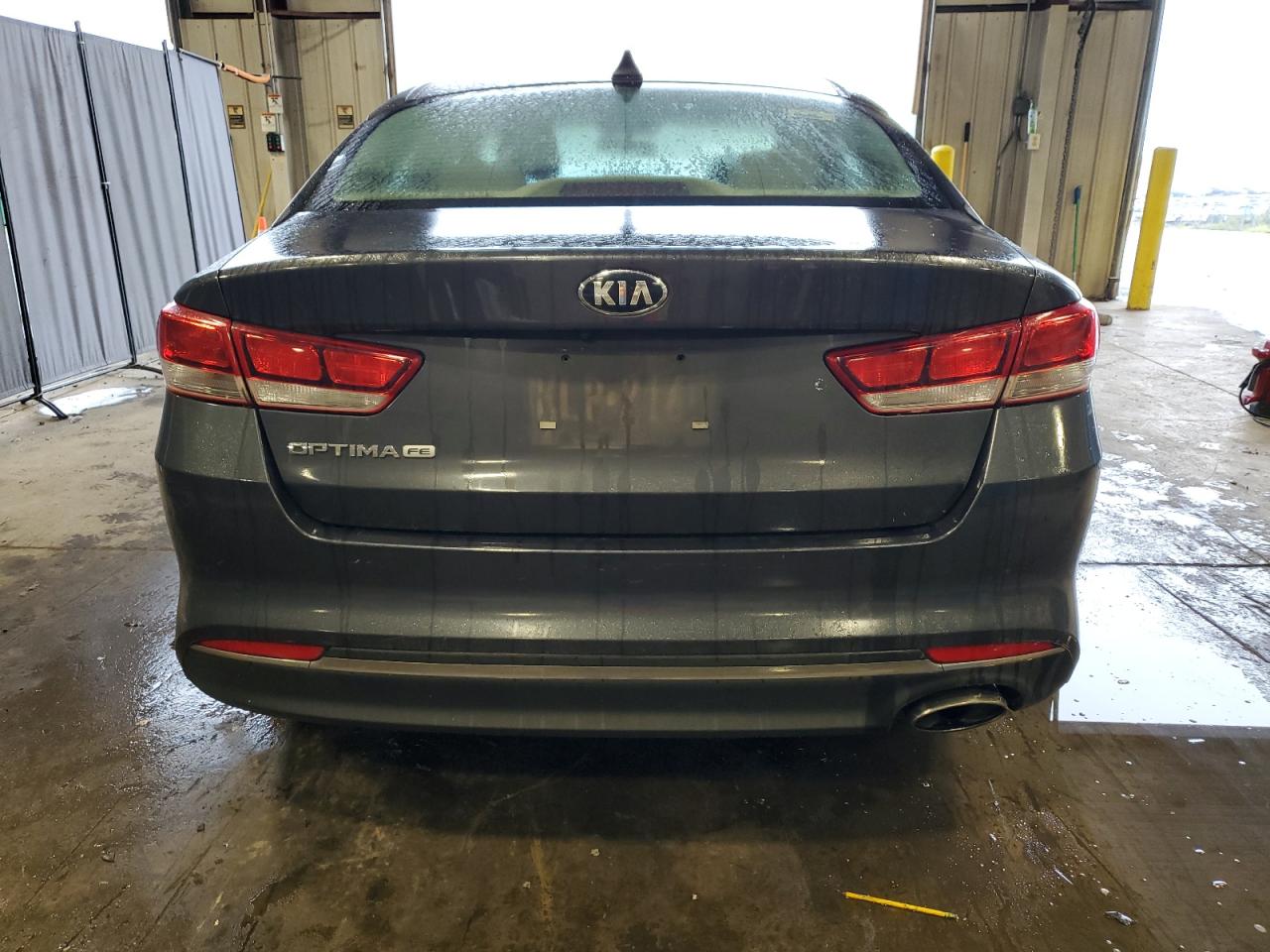 2017 Kia Optima Lx VIN: 5XXGT4L32HG167831 Lot: 72909084