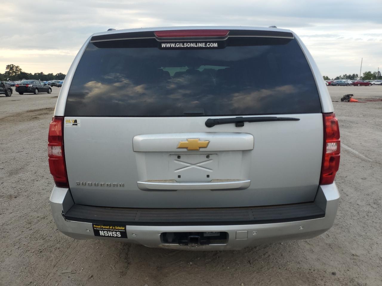 1GNSCJE07DR226480 2013 Chevrolet Suburban C1500 Lt