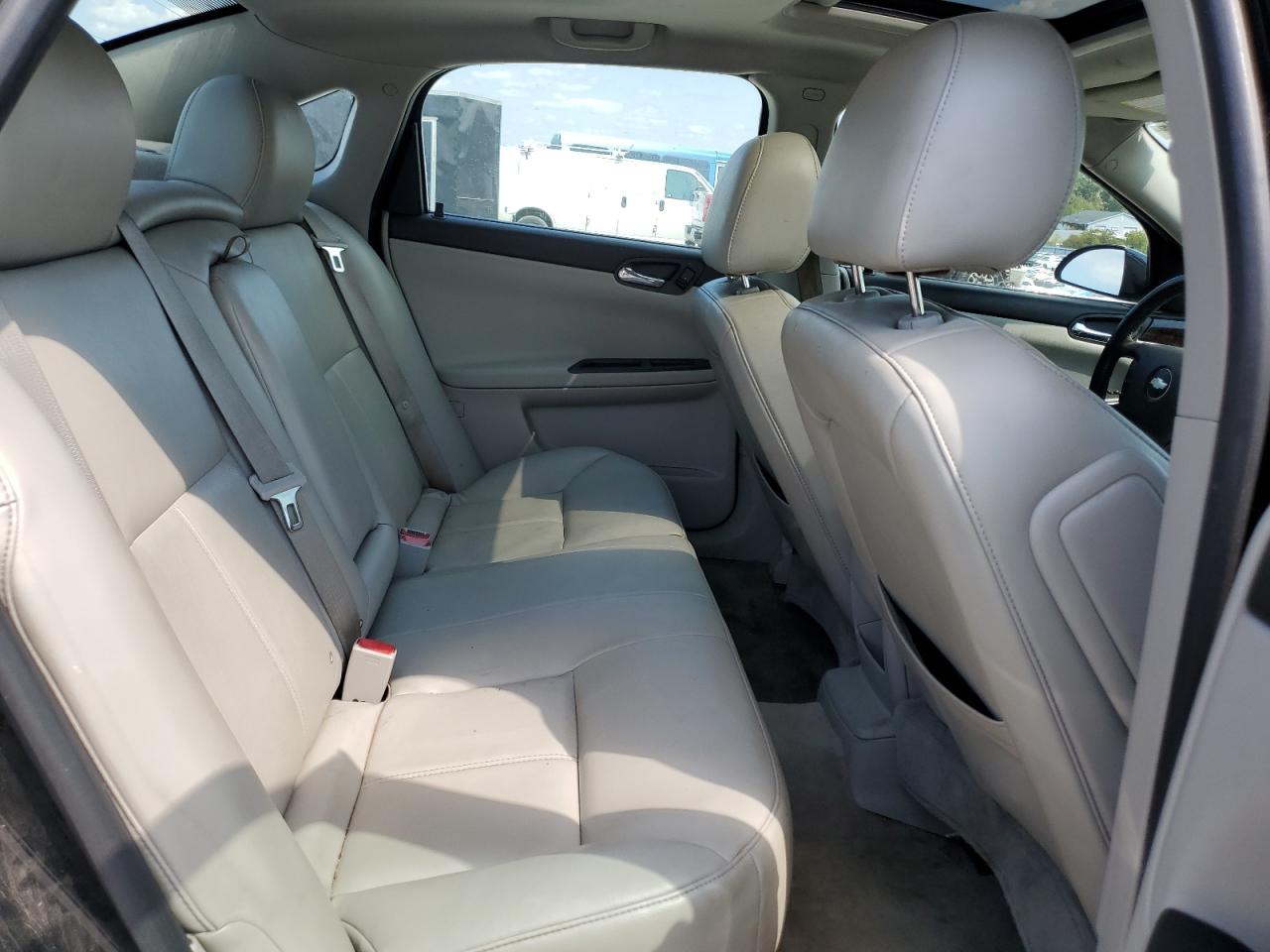 2013 Chevrolet Impala - Image 11