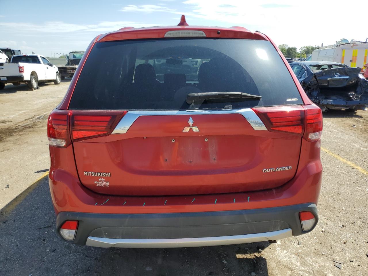 JA4AZ3A31JZ036484 2018 Mitsubishi Outlander Se