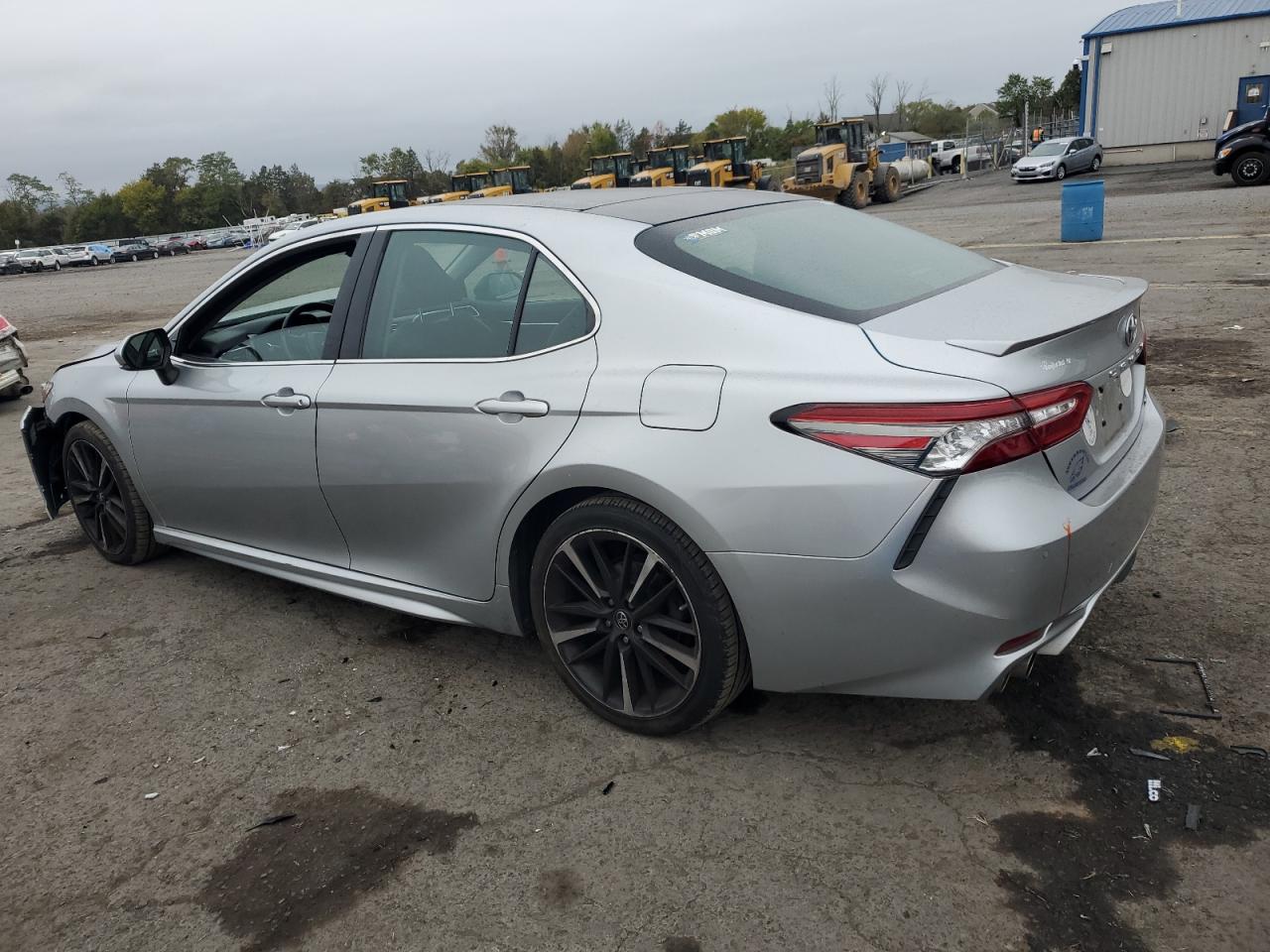 4T1B61HK9JU511571 2018 TOYOTA CAMRY - Image 2