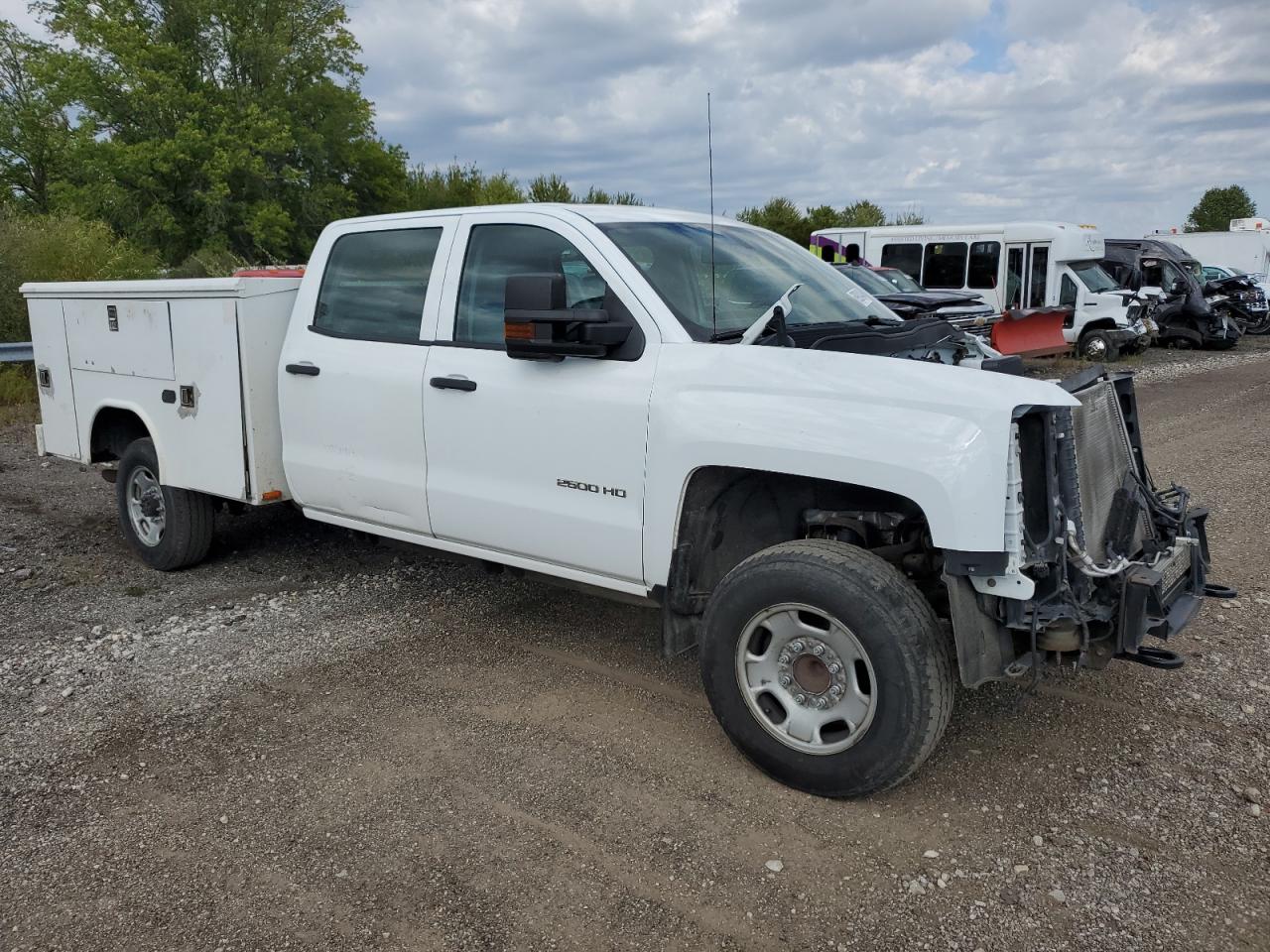 2018 Chevrolet Silverado C2500 Heavy Duty VIN: 1GB1CUEG2JF265059 Lot: 69924424