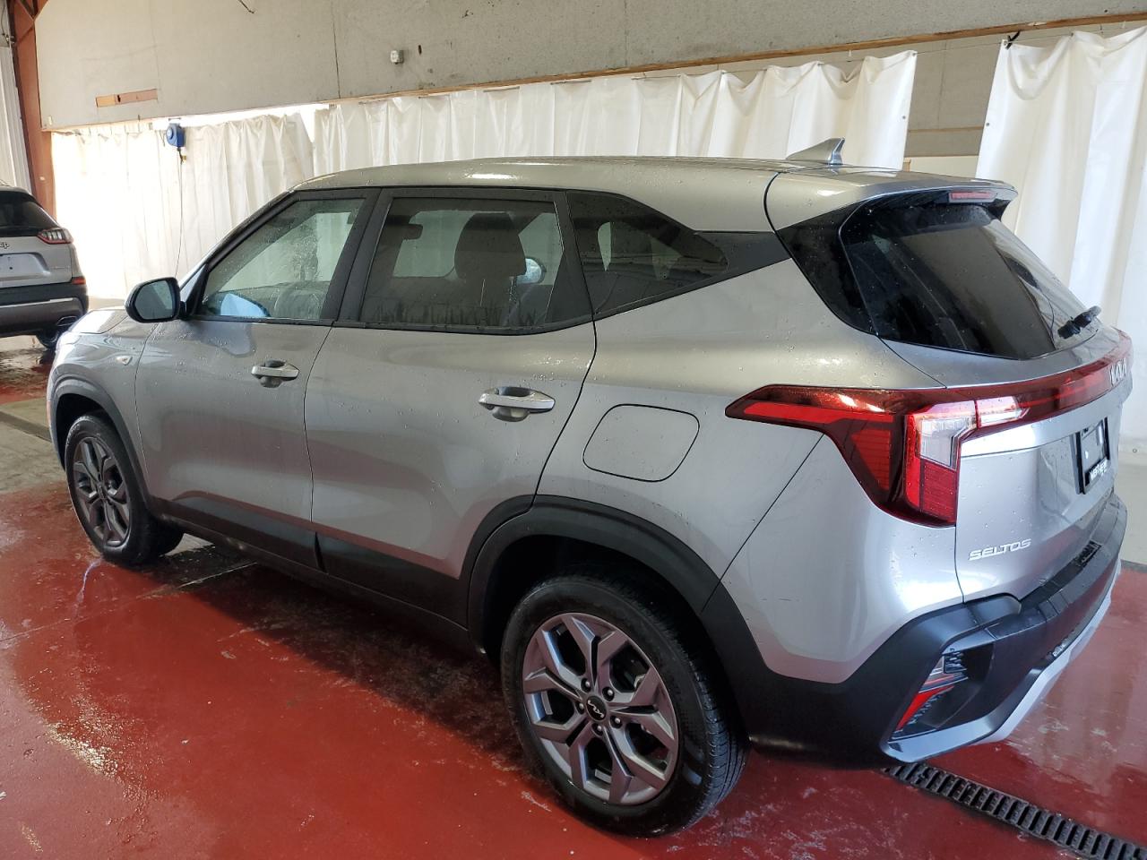 2024 Kia Seltos - Image 2