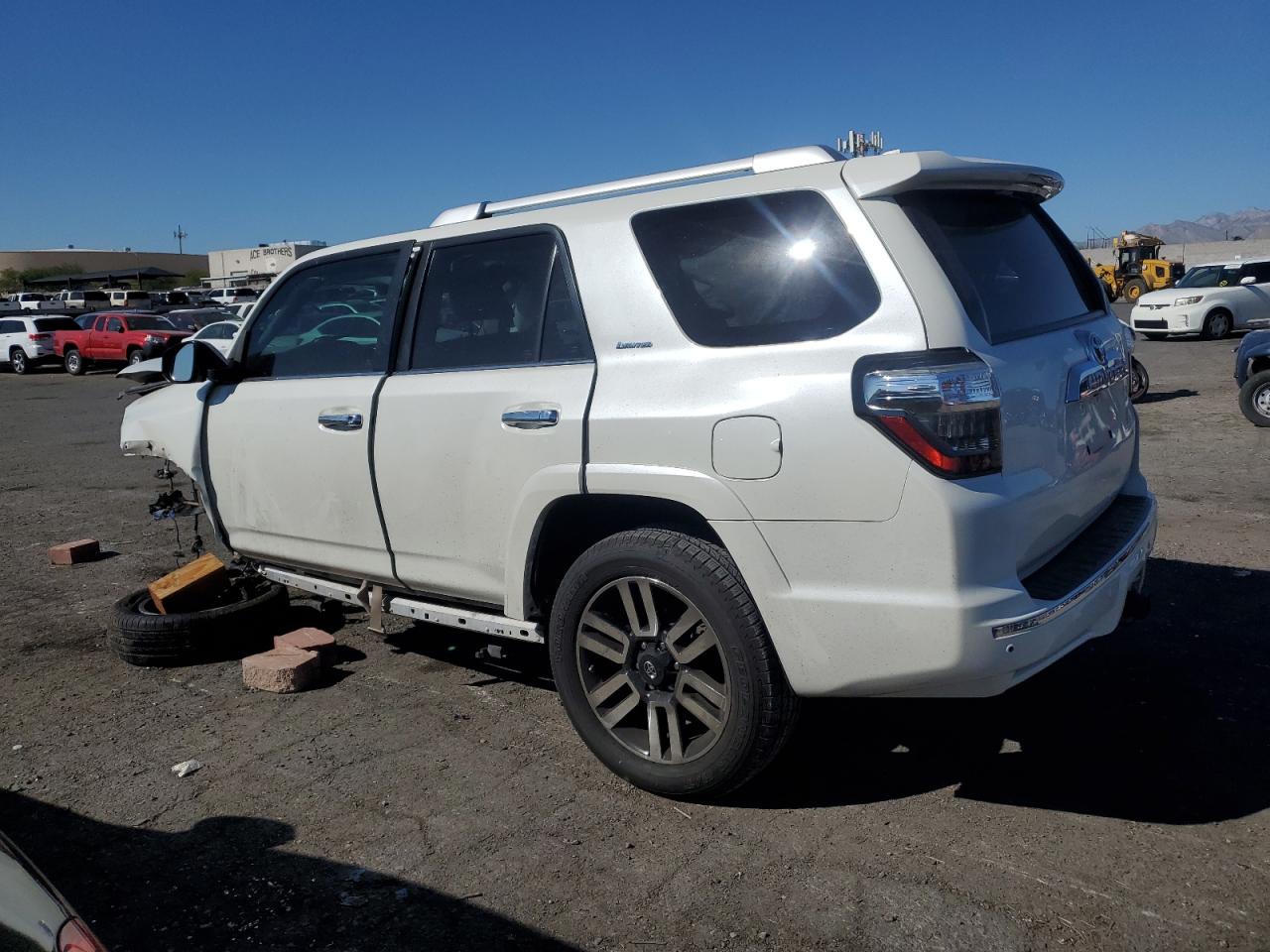 VIN JTEBU5JRXG5371649 2016 TOYOTA 4RUNNER no.2