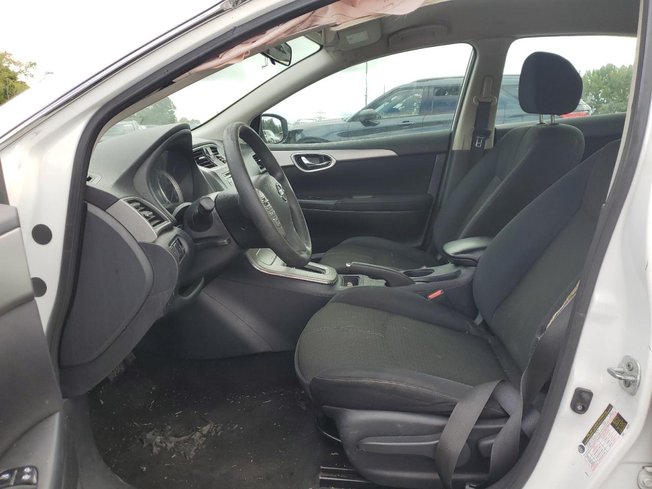 2015 Nissan Sentra - Image 7