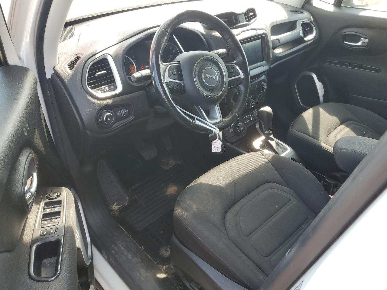 ZACCJBBB0JPG98545 2018 Jeep Renegade Latitude