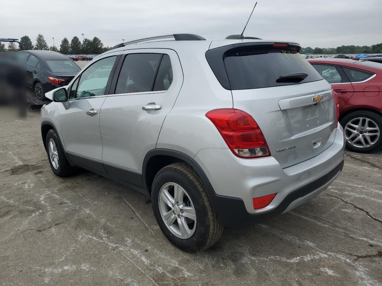 2019 Chevrolet Trax - Image 2
