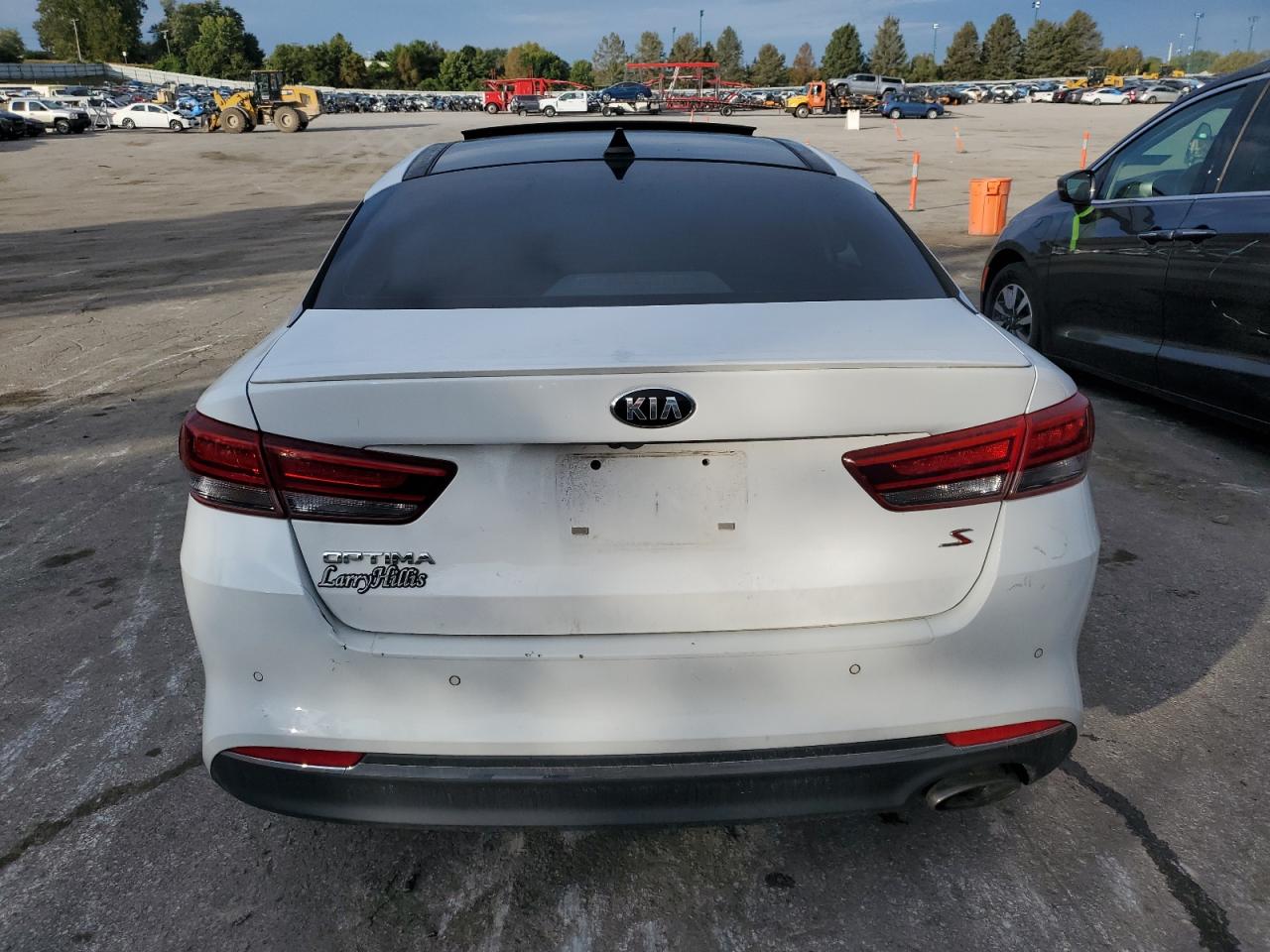 5XXGT4L39JG242174 2018 Kia Optima Lx