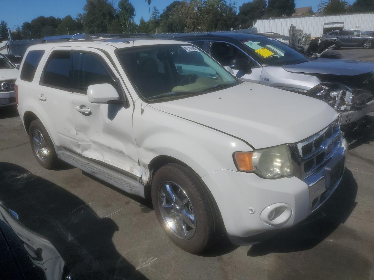 2010 Ford Escape - Image 4