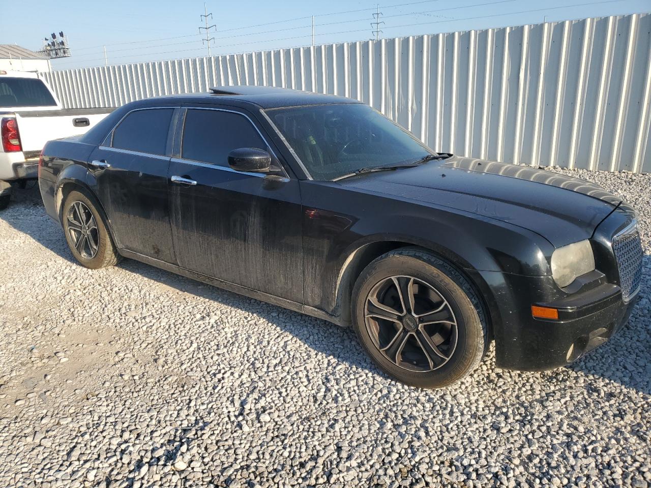 2010 Chrysler 300 - Image 4