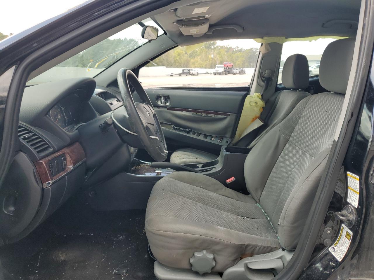 2011 Mitsubishi Galant - Image 7