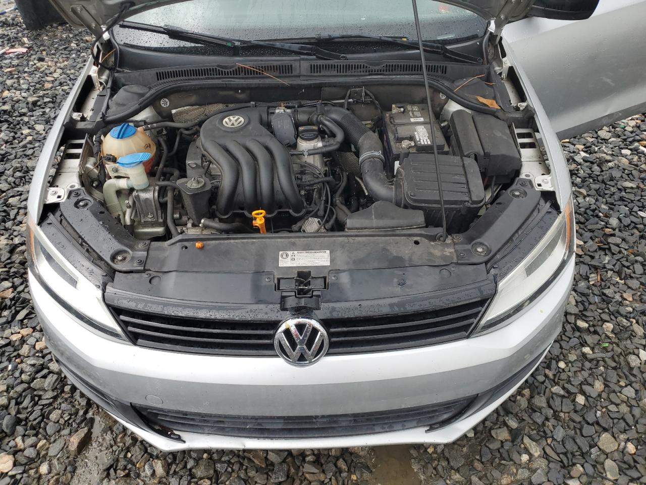 3VW2K7AJ5BM108663 2011 Volkswagen Jetta Base