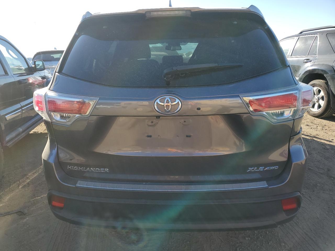 2015 Toyota Highlander Xle VIN: 5TDJKRFH7FS192071 Lot: 71876894