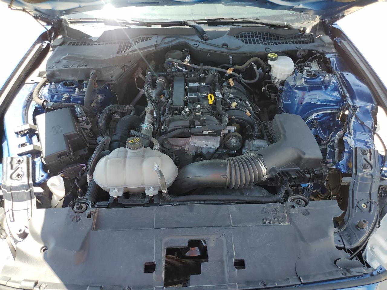 2022 Ford Mustang VIN: 1FA6P8TH1N5142976 Lot: 71033494