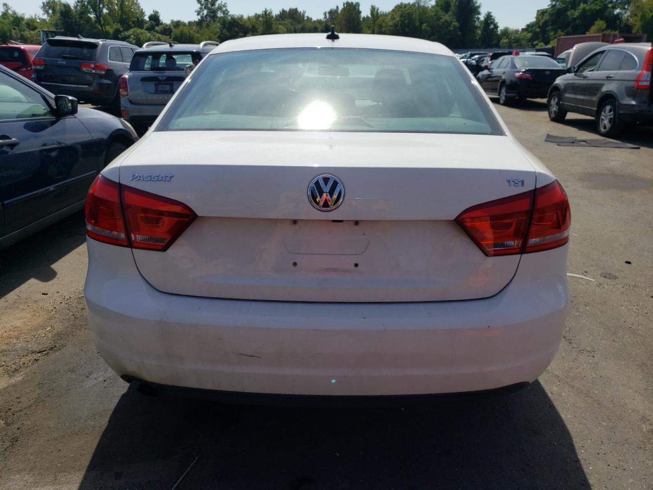 1VWAT7A31FC102537 2015 Volkswagen Passat S