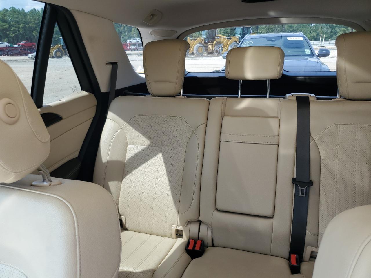 2018 Mercedes-Benz GLE - Image 10