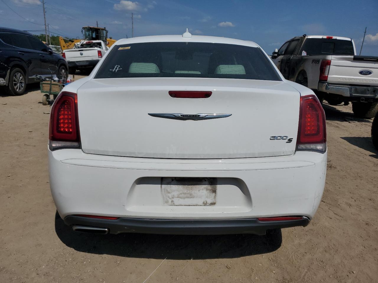 2C3CCABG3HH564984 2017 Chrysler 300 S