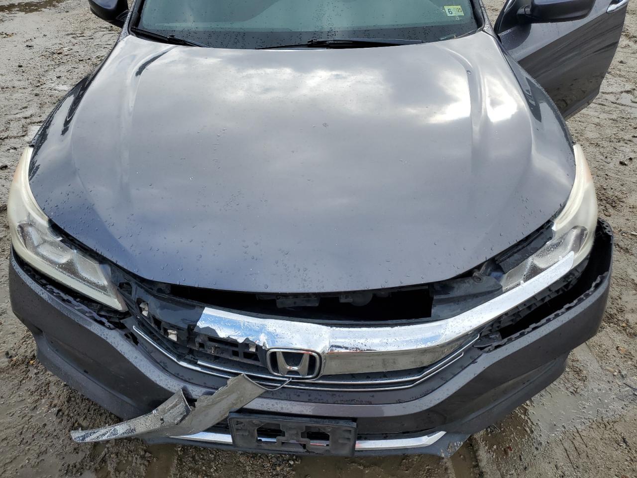 2016 Honda Accord - Image 12