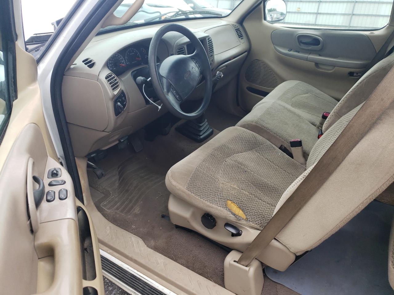2000 Ford F-150 - Image 8