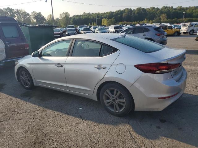  HYUNDAI ELANTRA 2018 Srebrny