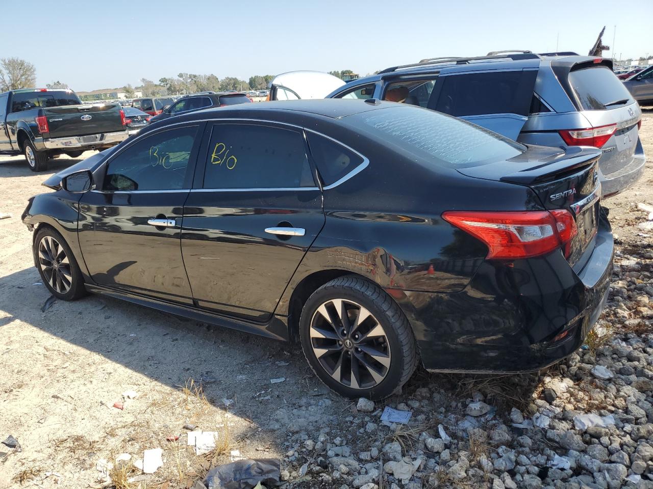 2016 Nissan Sentra - Image 2