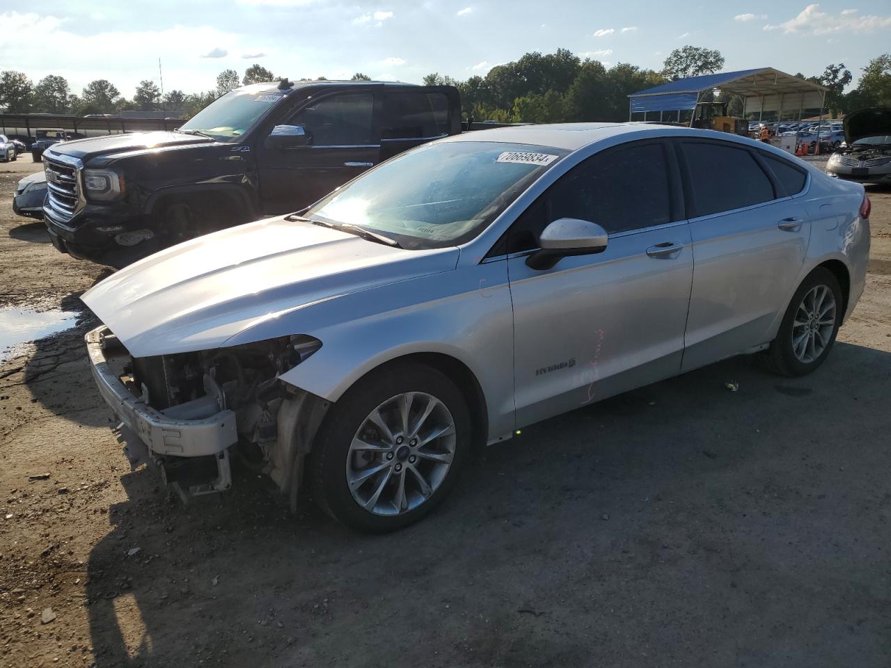 3FA6P0LU3HR381798 2017 FORD FUSION - Image 1