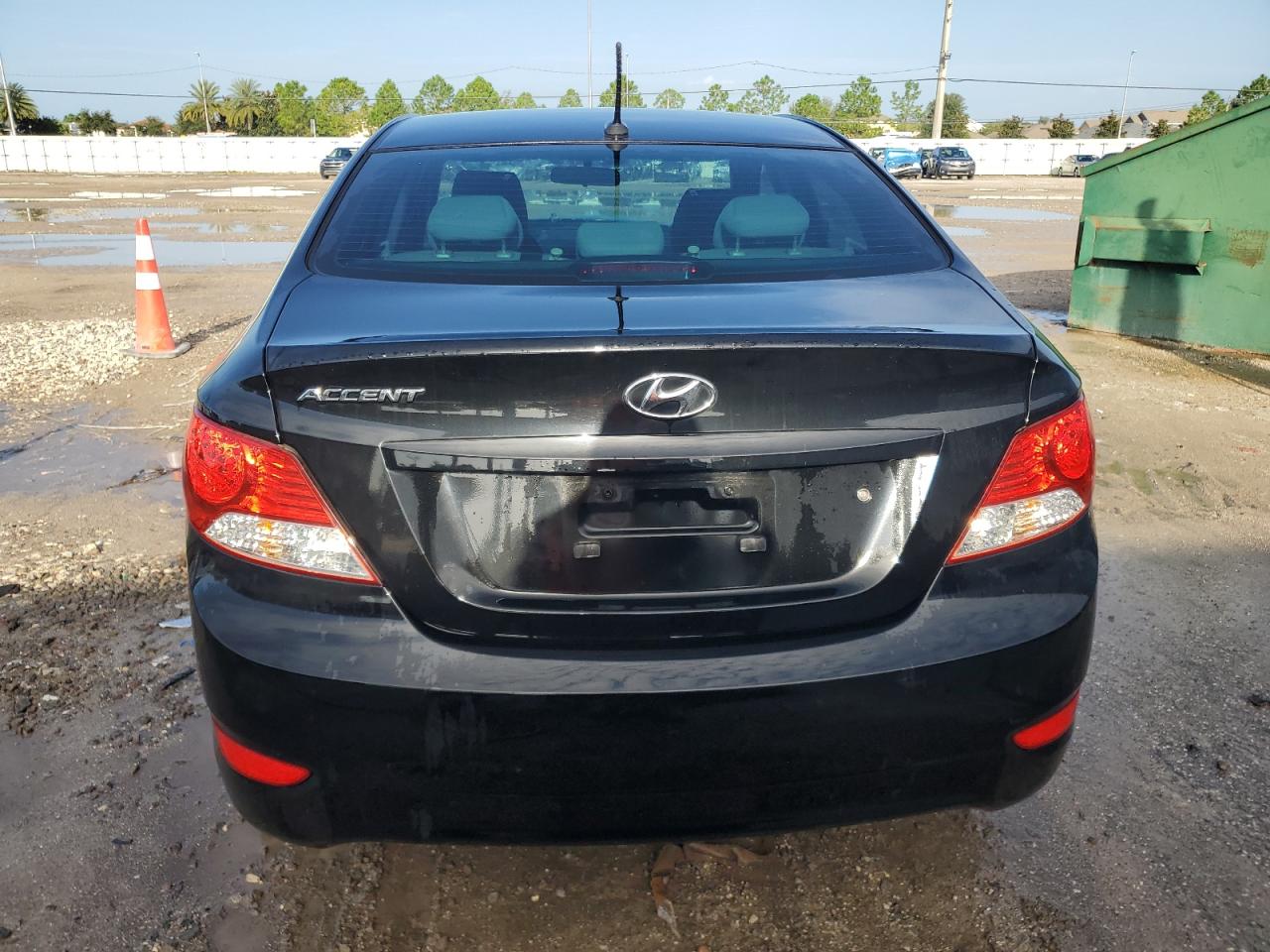 2014 Hyundai Accent - Image 6