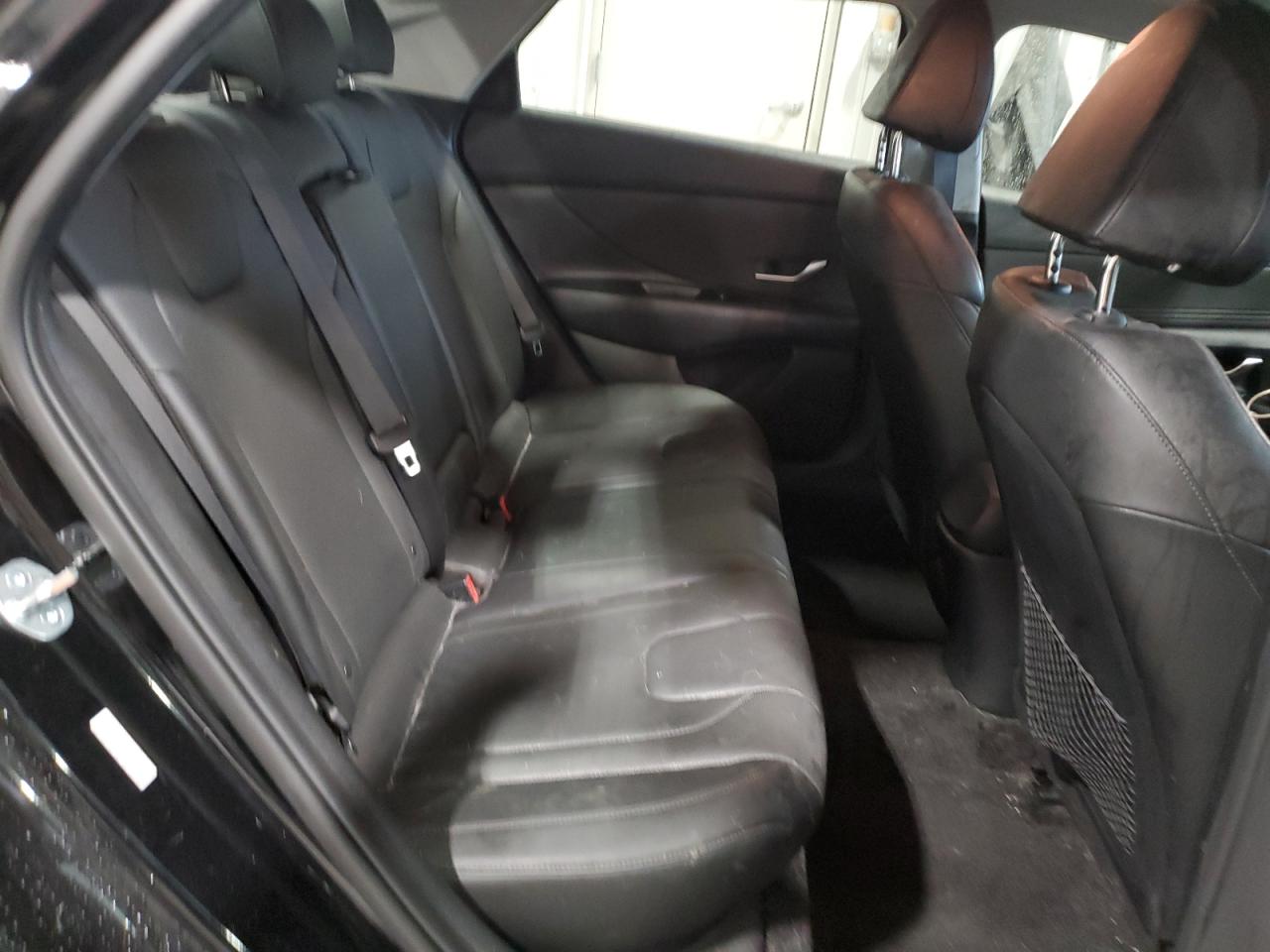 2023 Hyundai Elantra - Image 11