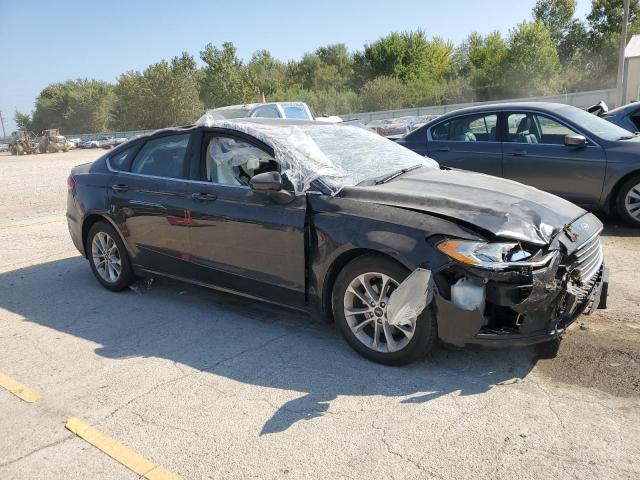 3FA6P0HD1LR235918 Ford Fusion SE 4