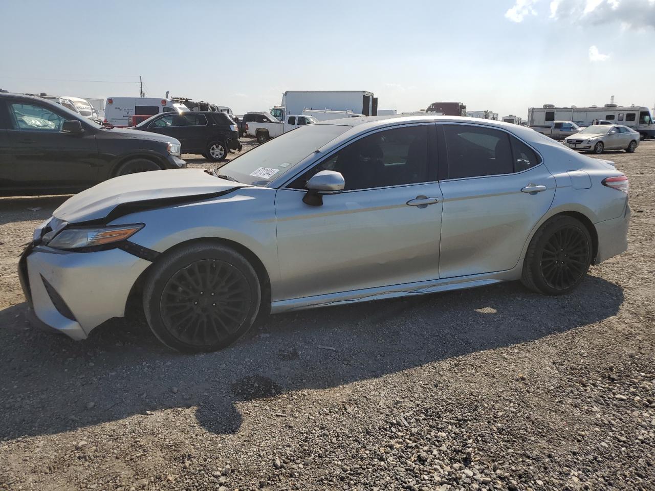 4T1B61HK8JU107628 2018 TOYOTA CAMRY - Image 1